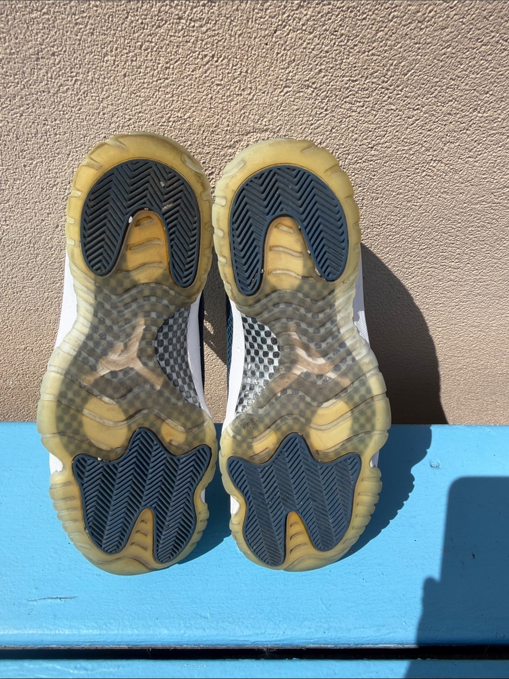 Jordan 11 Snakeskin Men's White and Dark Teal Low-Top Athletic Sneakers - Picture 8 of 8